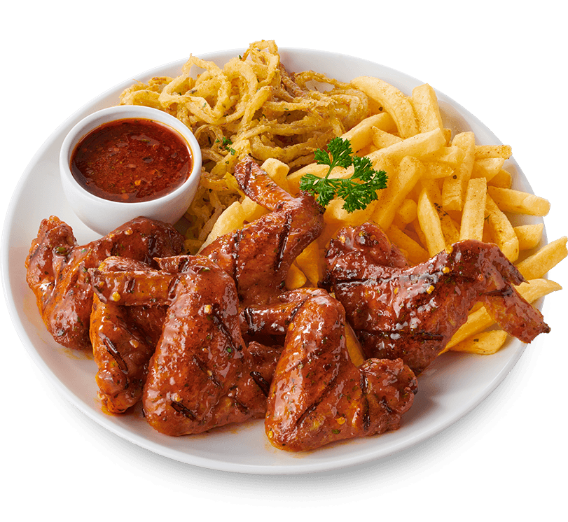 Six crispy chicken wings with peri-peri basting and dipping sauce